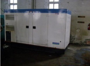 保定二手康明斯150kw大型柴油发电机组