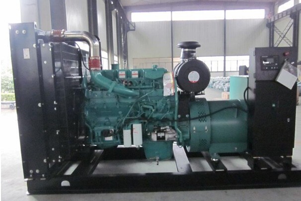 保定二手常柴300kw大型柴油发电机组
